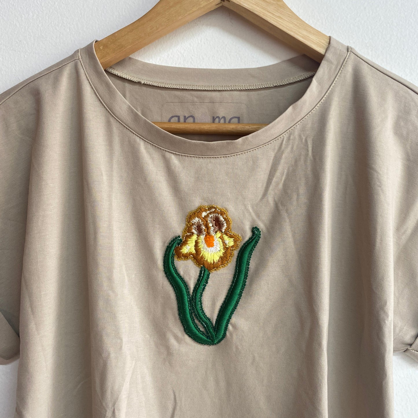 Embroidered T-Shirt Flora