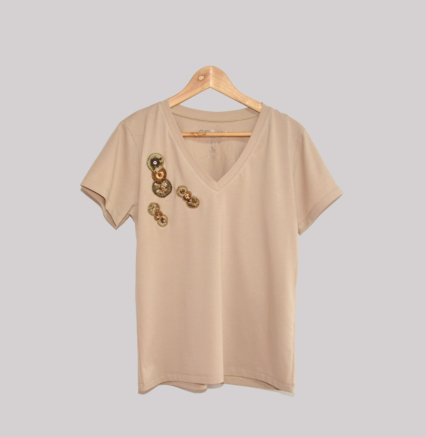 Embroidered T-Shirt Loto